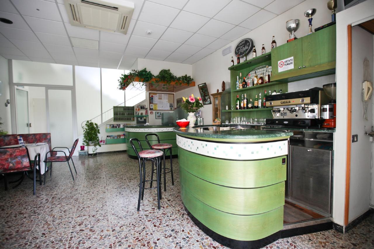 Hotel Latini ريميني المظهر الخارجي الصورة